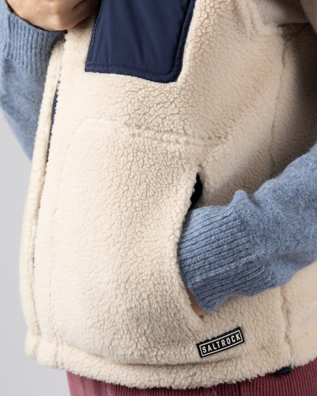 Astra Borg - Womens Reversible Gilet - Navy - Image 9