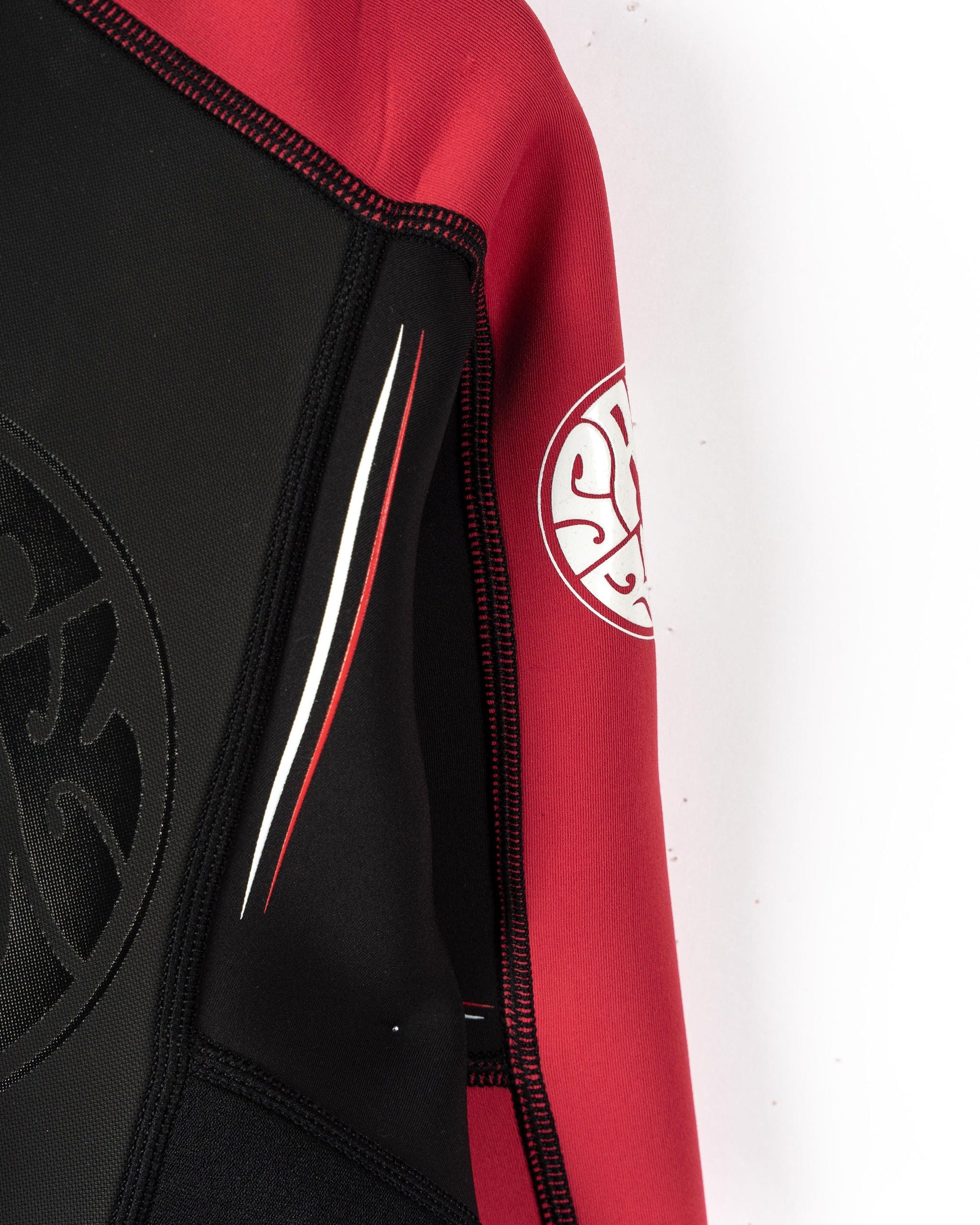 Core - Kids 3/2 Full Wetsuit - Black/Red - Image 10