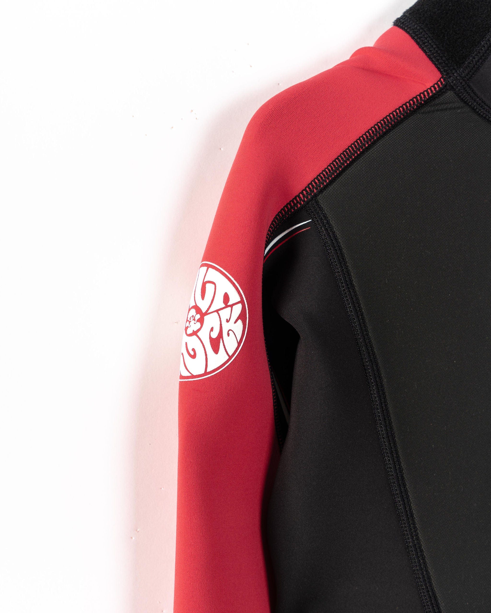 Core - Kids 3/2 Full Wetsuit - Black/Red - Image 12