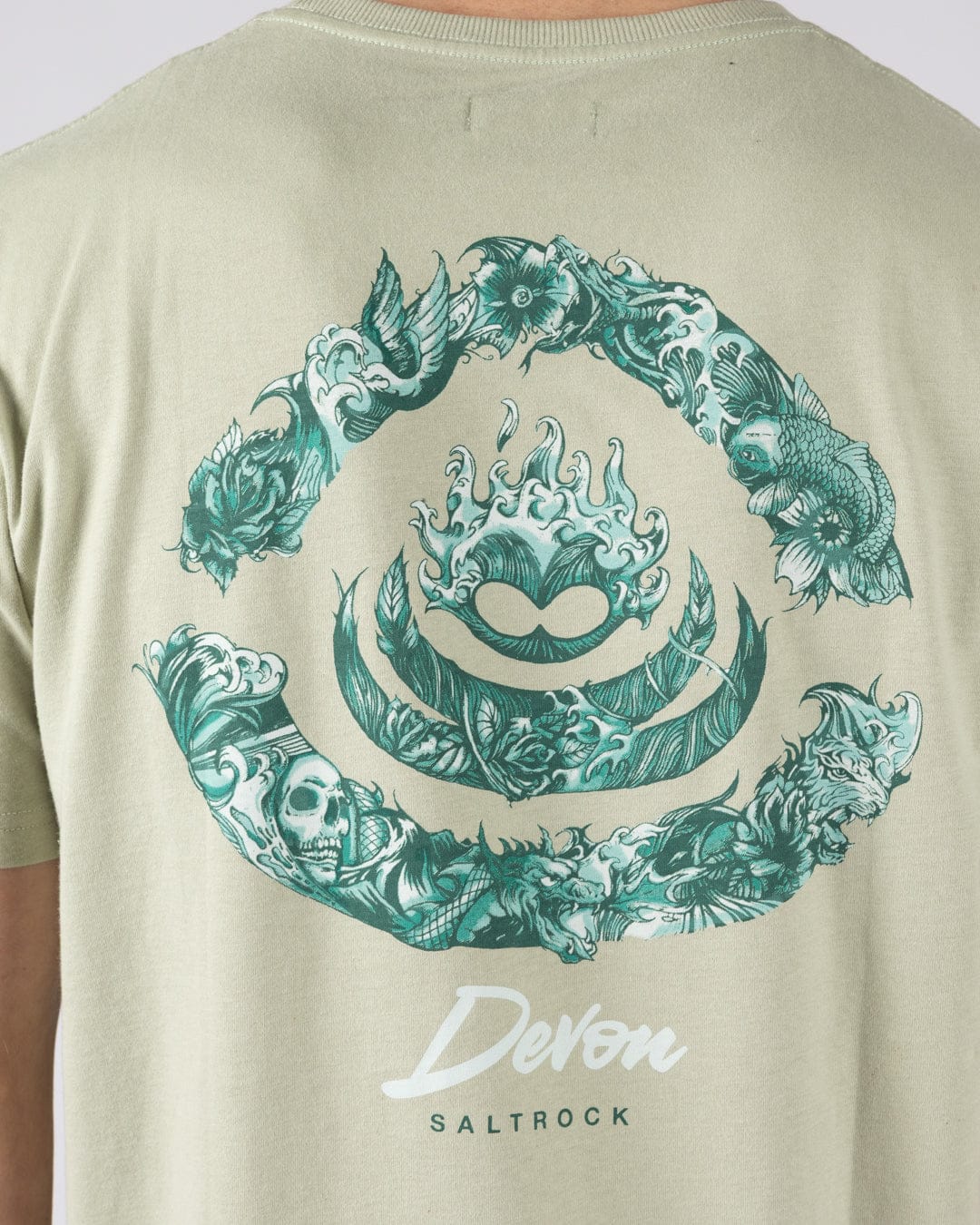 Deep Sea Flame Devon  - Mens Short Sleeve T-shirt - Light Green - Image 2