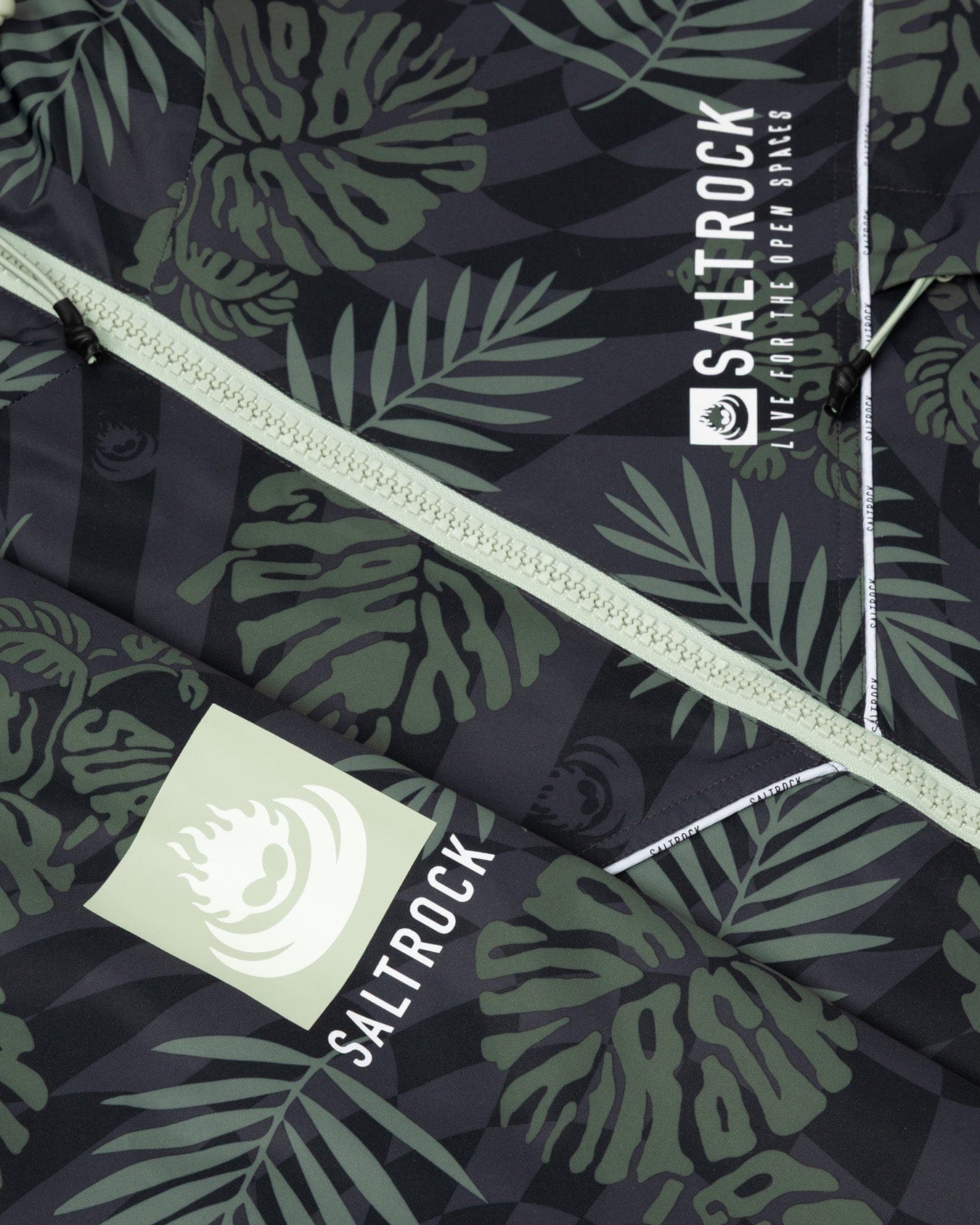 Warp Surf Changing Robe - Dark Grey - Image 16