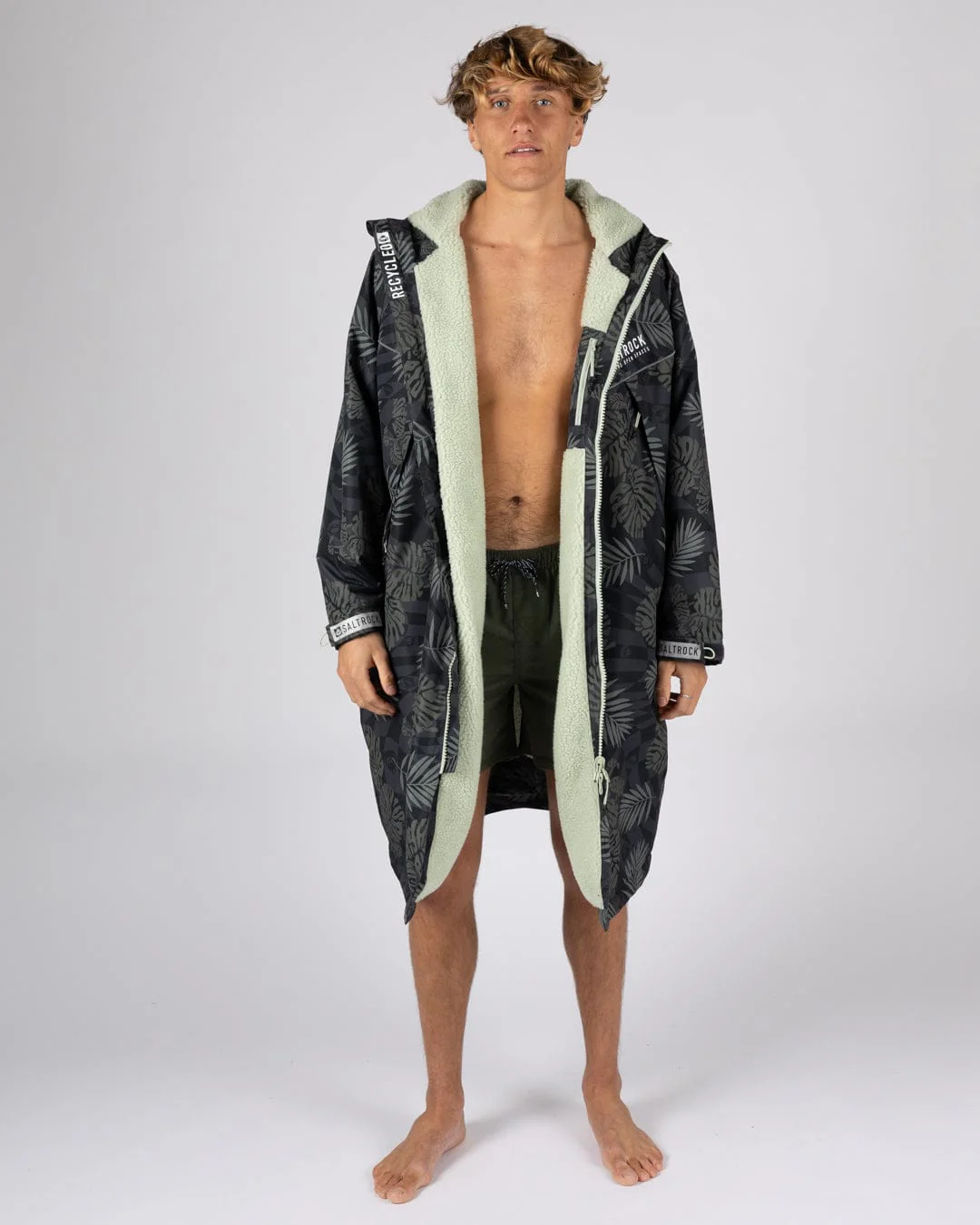 Warp Surf Changing Robe - Dark Grey - Image 2