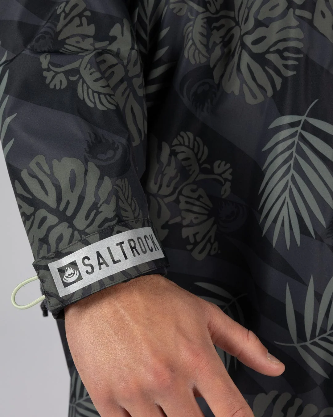 Warp Surf Changing Robe - Dark Grey - Image 20