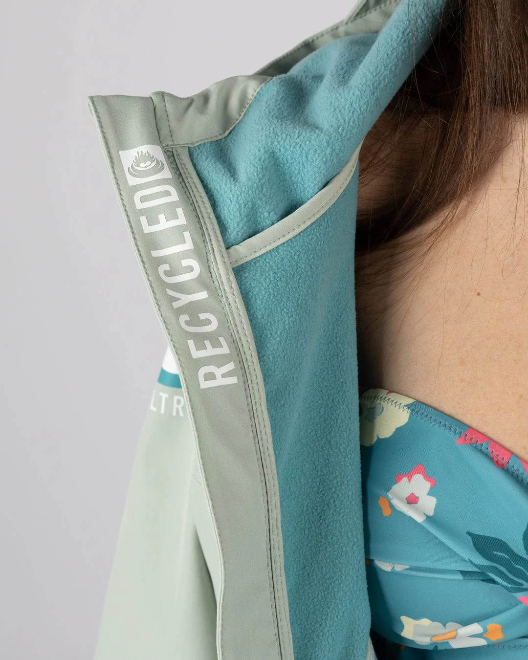 Lite Changing Robe - Light Green - Image 16