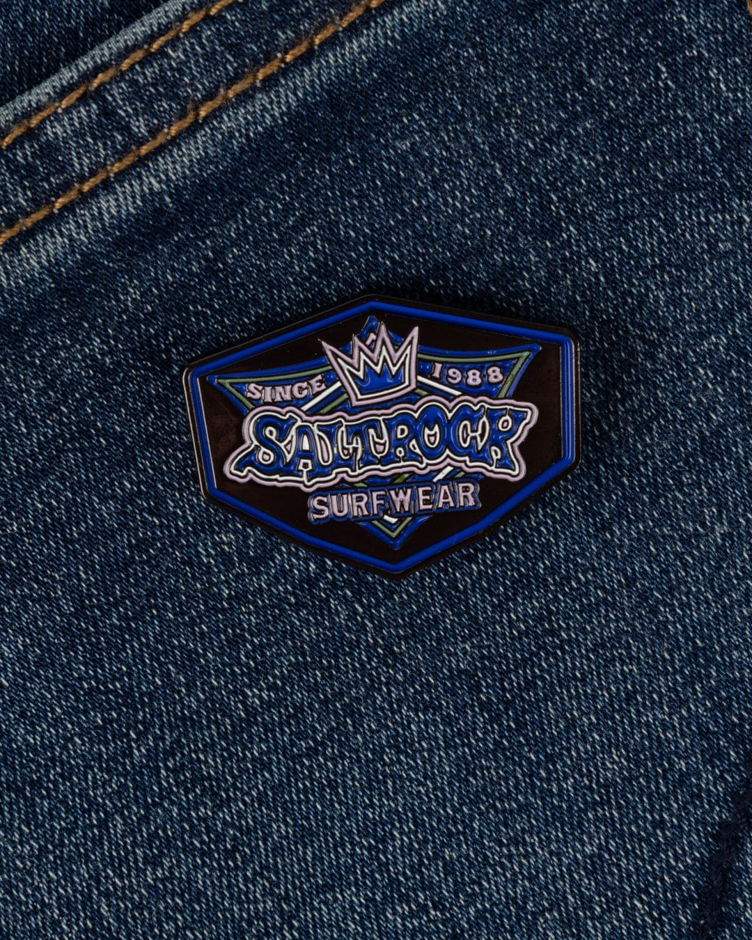 Heritage Shield - Pin Badge - Black - Image 2