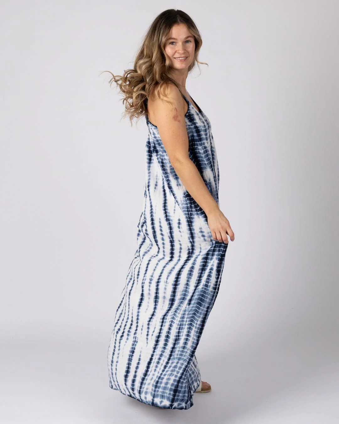 Melda - Womens Oversized Midi Dress - Blue - Image 5