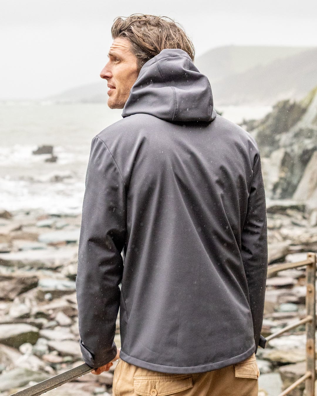 Munros II - Mens Water Resistant Softshell Jacket - Dark Grey - Image 3