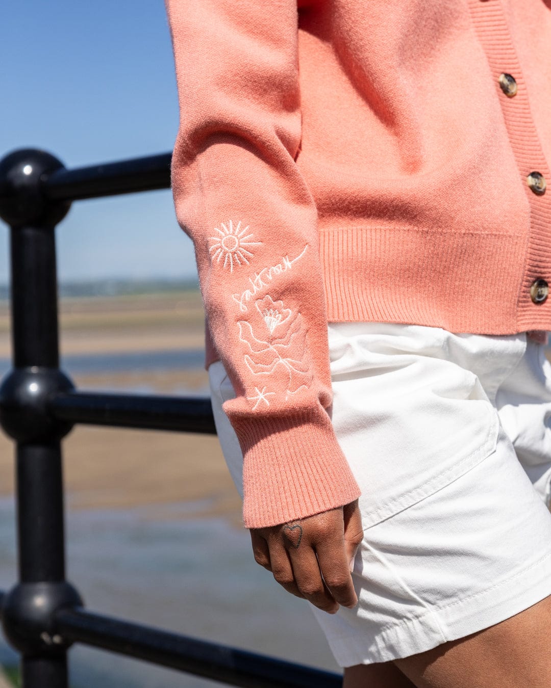 Ogden - Womens Longline Chino Shorts - White - Image 2