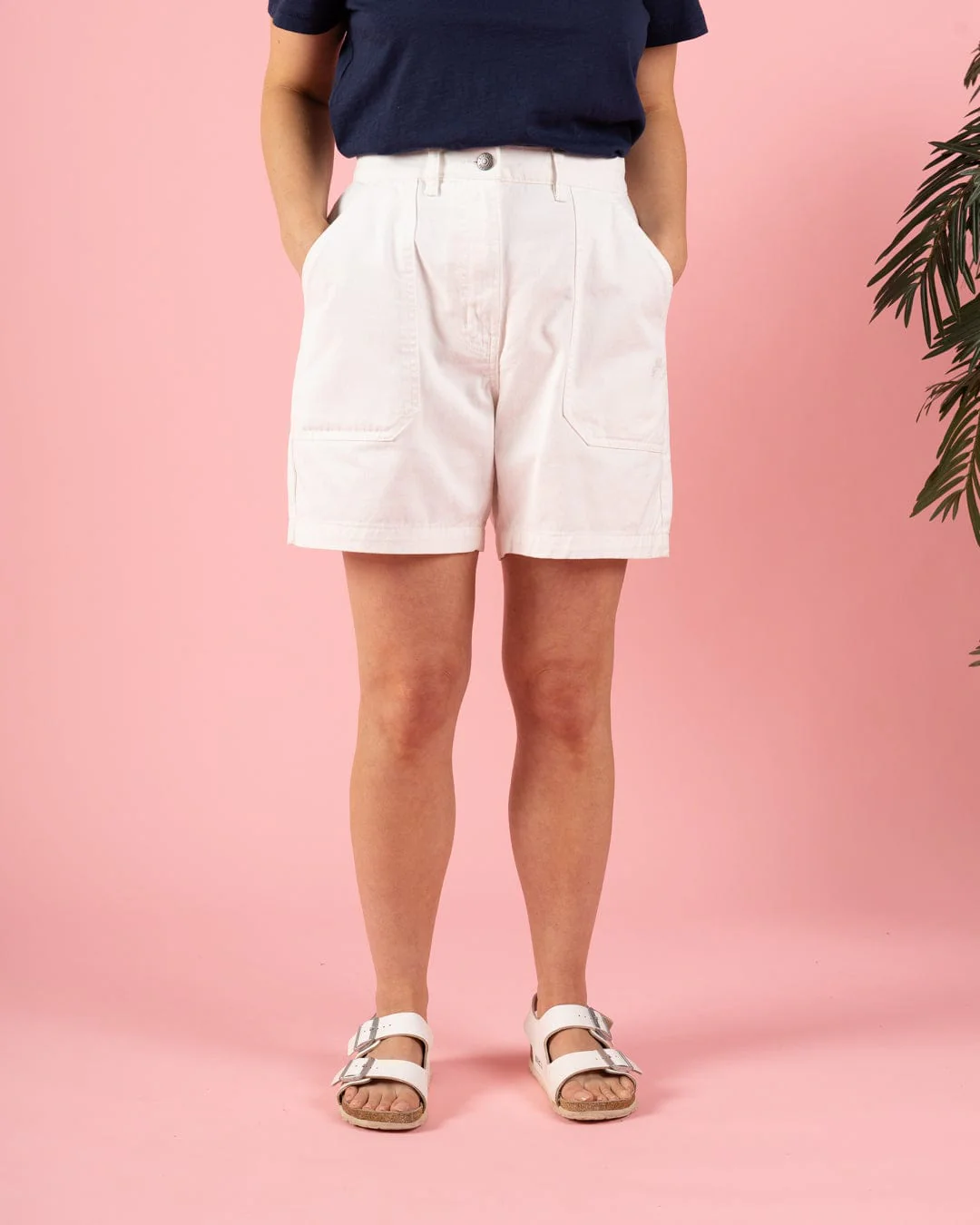 Ogden - Womens Longline Chino Shorts - White - Image 9
