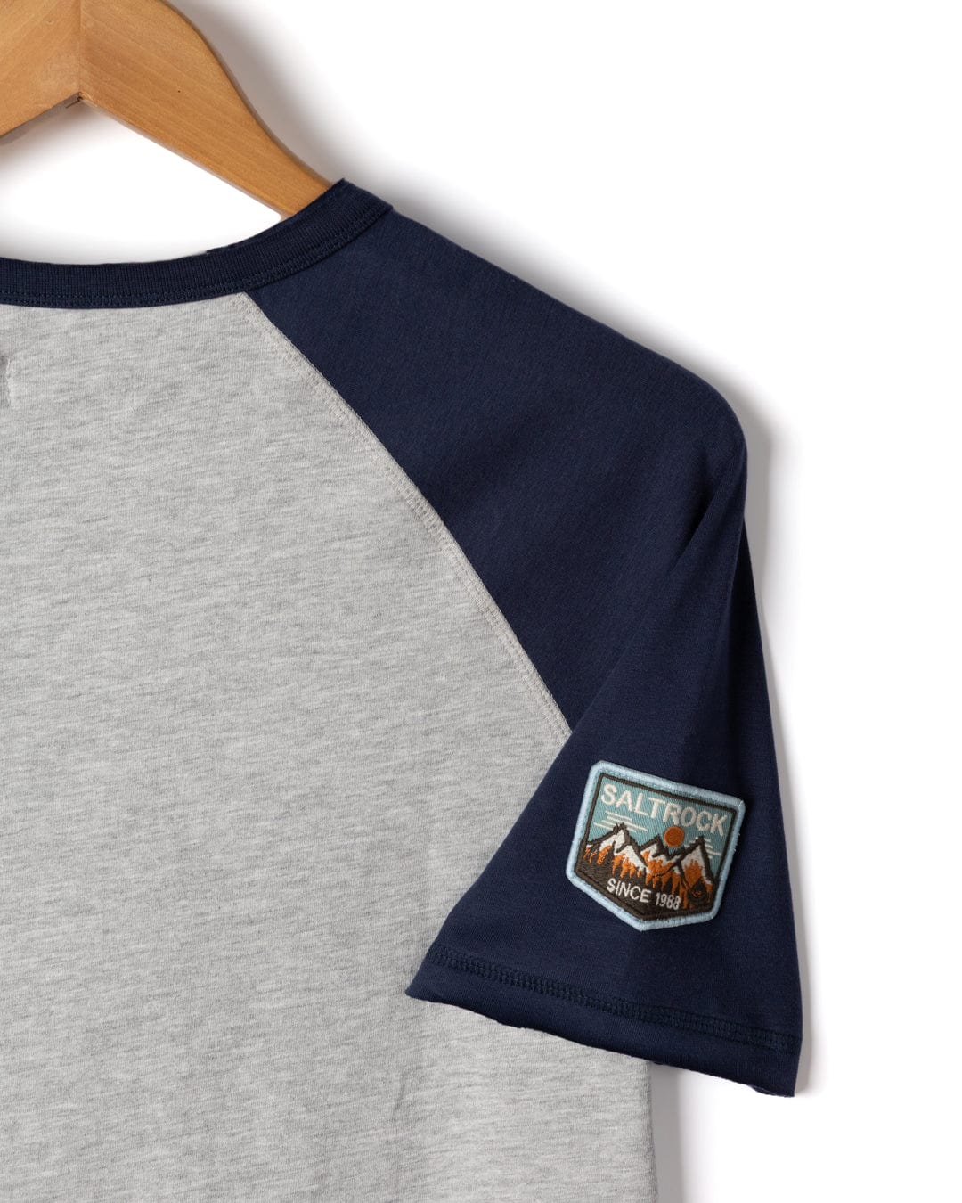 Patch Raglan - Mens Short Sleeve Raglan T-Shirt - Blue/Grey - Image 9