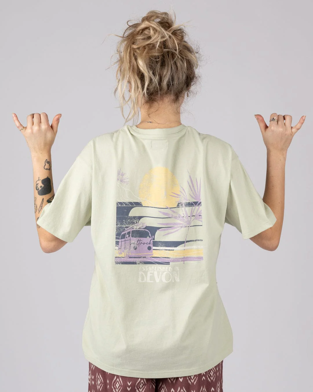Poster Location Devon - Womens Oversized Short Sleeve T-Shirt - Light Green - Image 2