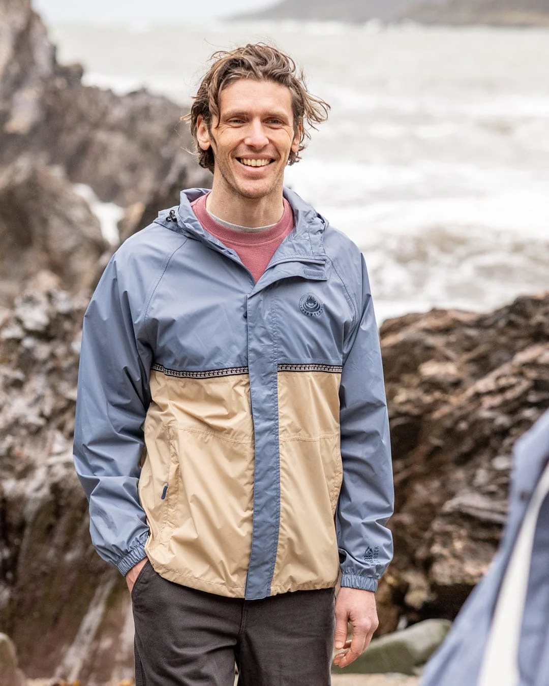 Rainer Tribal - Mens Waterproof Packable Rain Jacket- Blue/Beige - Image 4