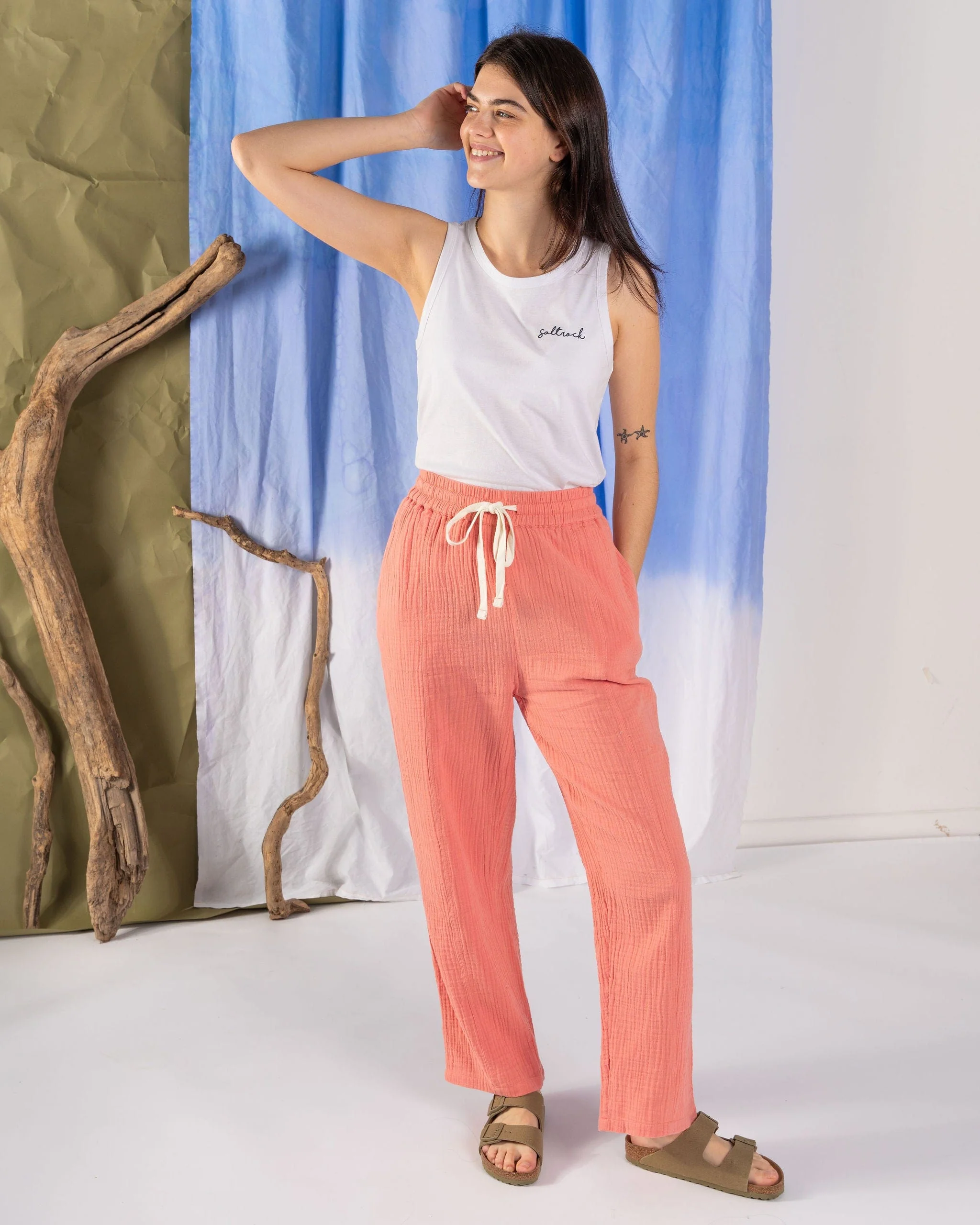 Reflect - Womens Wide Leg Crinkle Trousers - Coral - Image 8