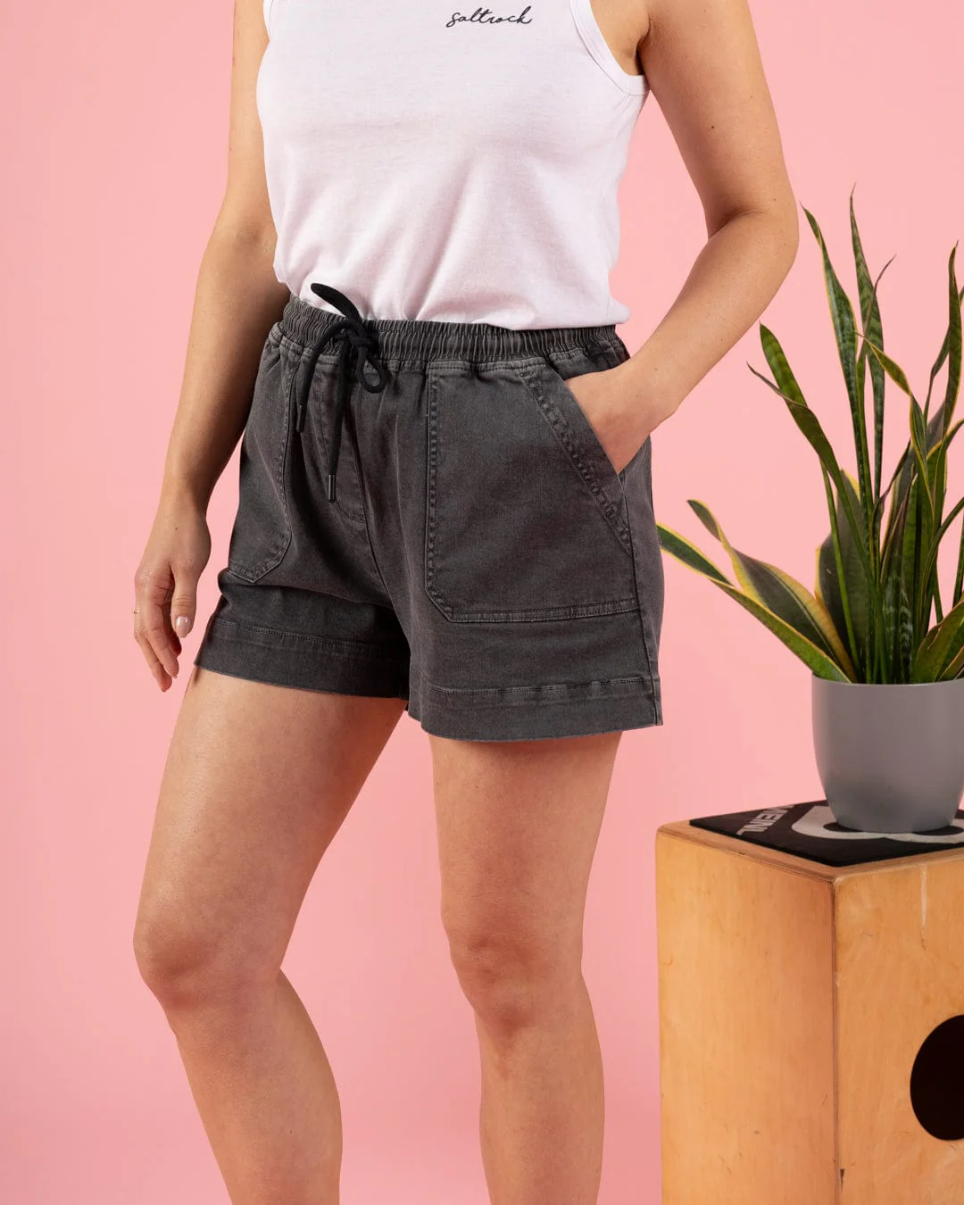 Santano - Womens Short - Washed Black - Image 6
