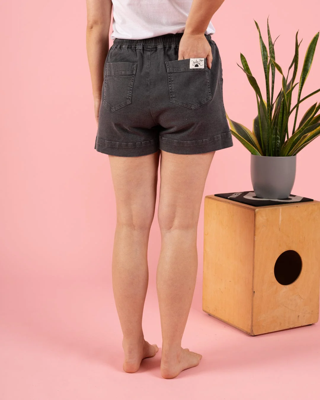 Santano - Womens Short - Washed Black - Image 9