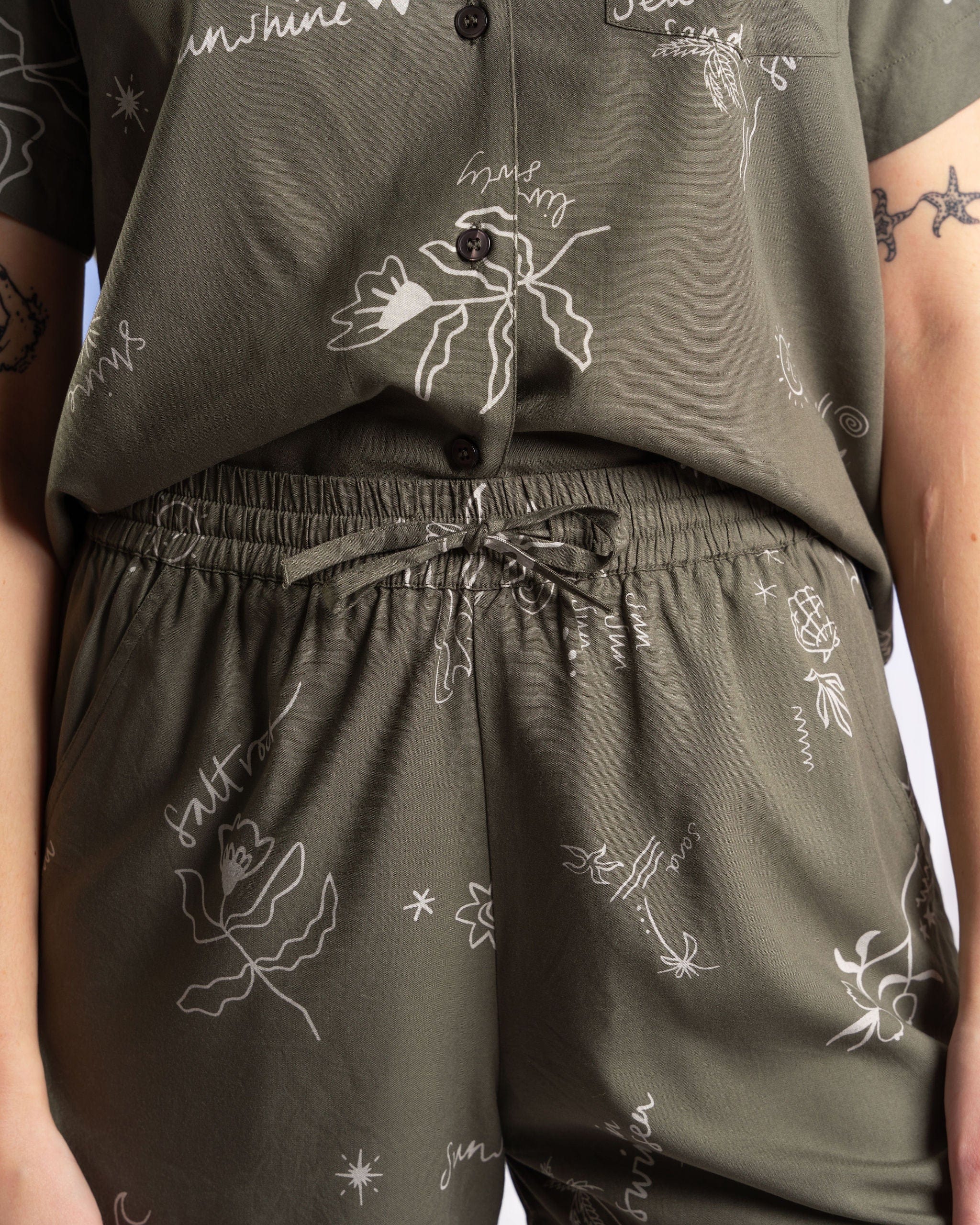Serenity - Womens Lightweight Shorts - Green - Image 2