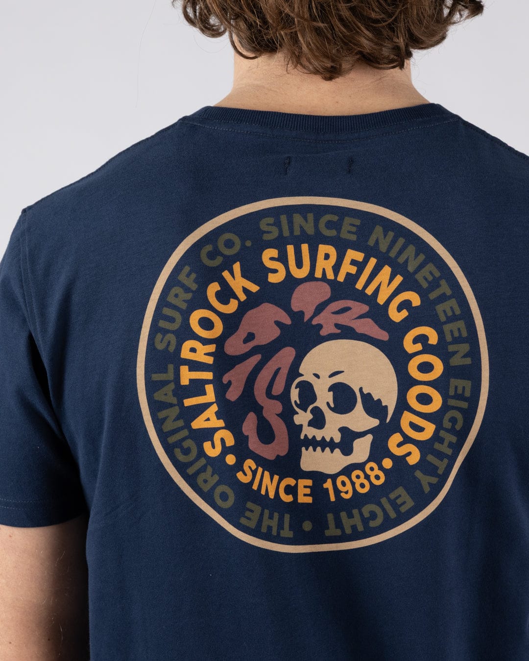 Trail Badge Print - Mens Short Sleeve T-Shirt- Blue - Image 2