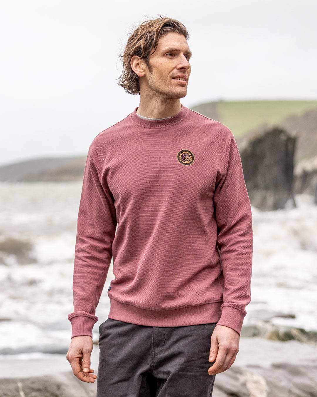 Trail Badge  - Mens Sweatshirt - Dark Pink - Image 3