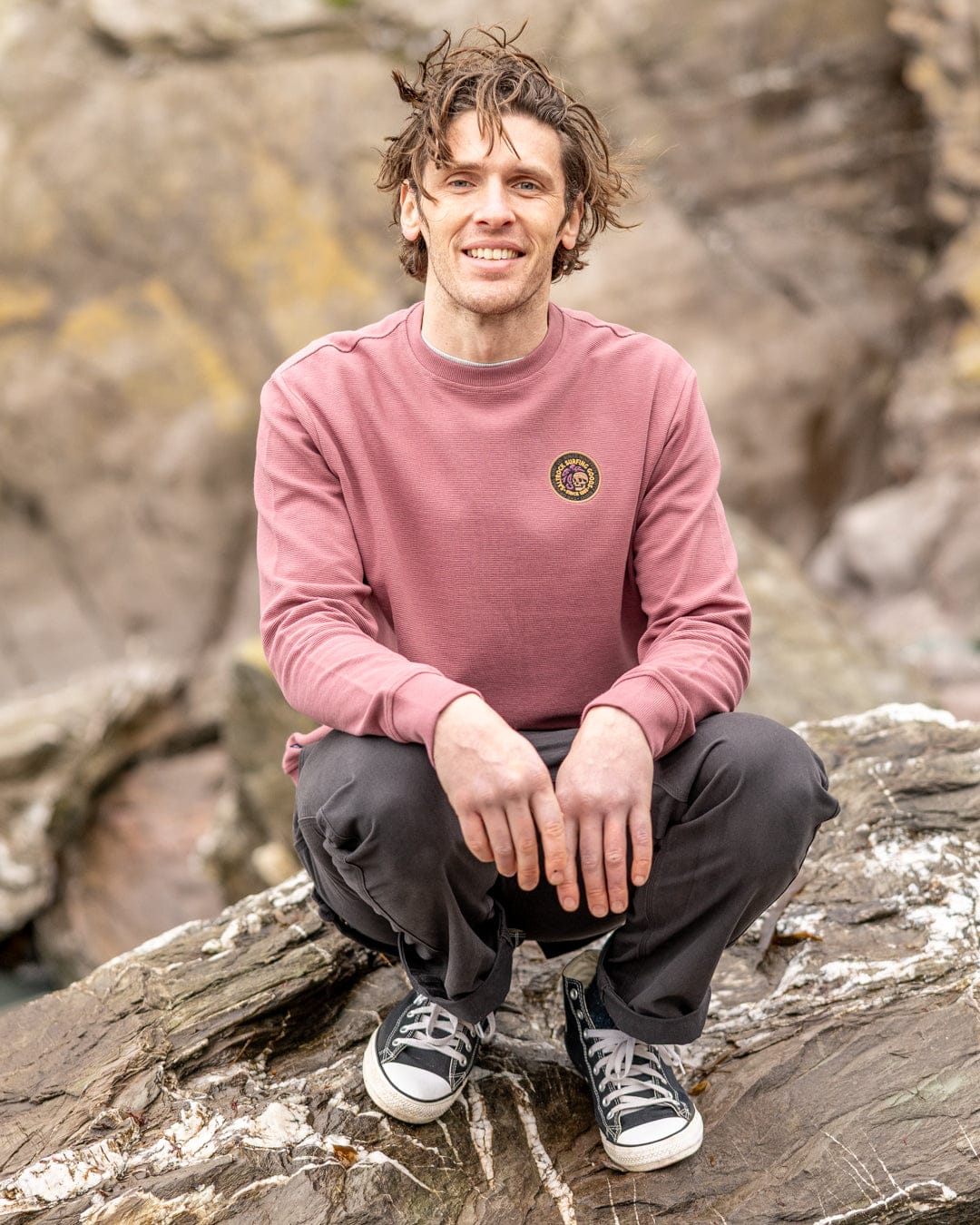 Trail Badge  - Mens Sweatshirt - Dark Pink - Image 5