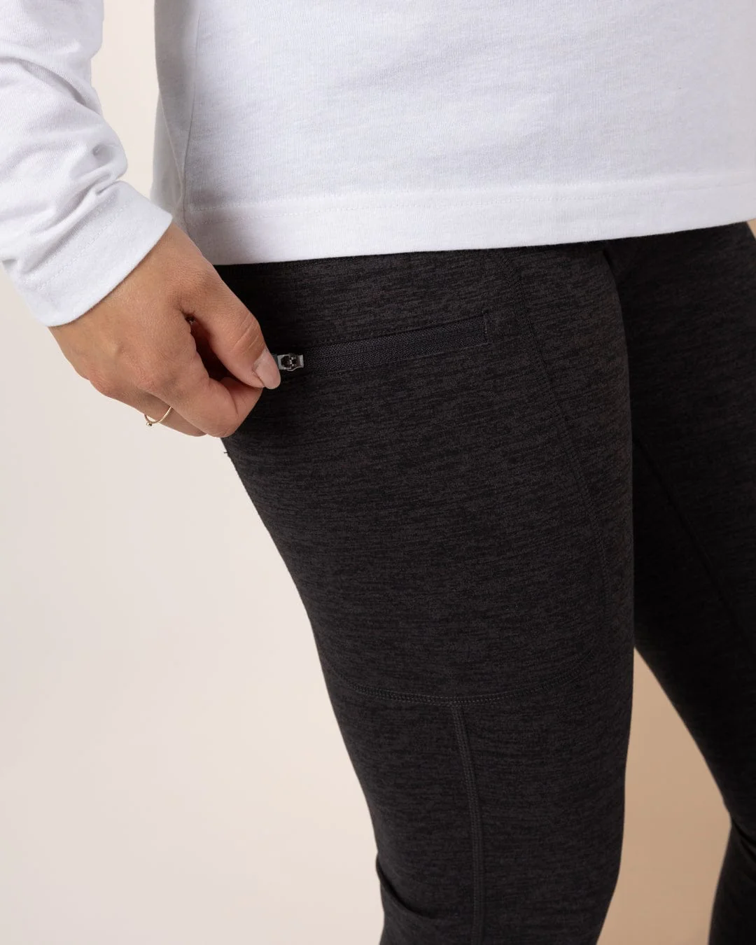 Trek - Womens 4 Way Stretch Outdoor Leggings - Dark Grey - Image 6