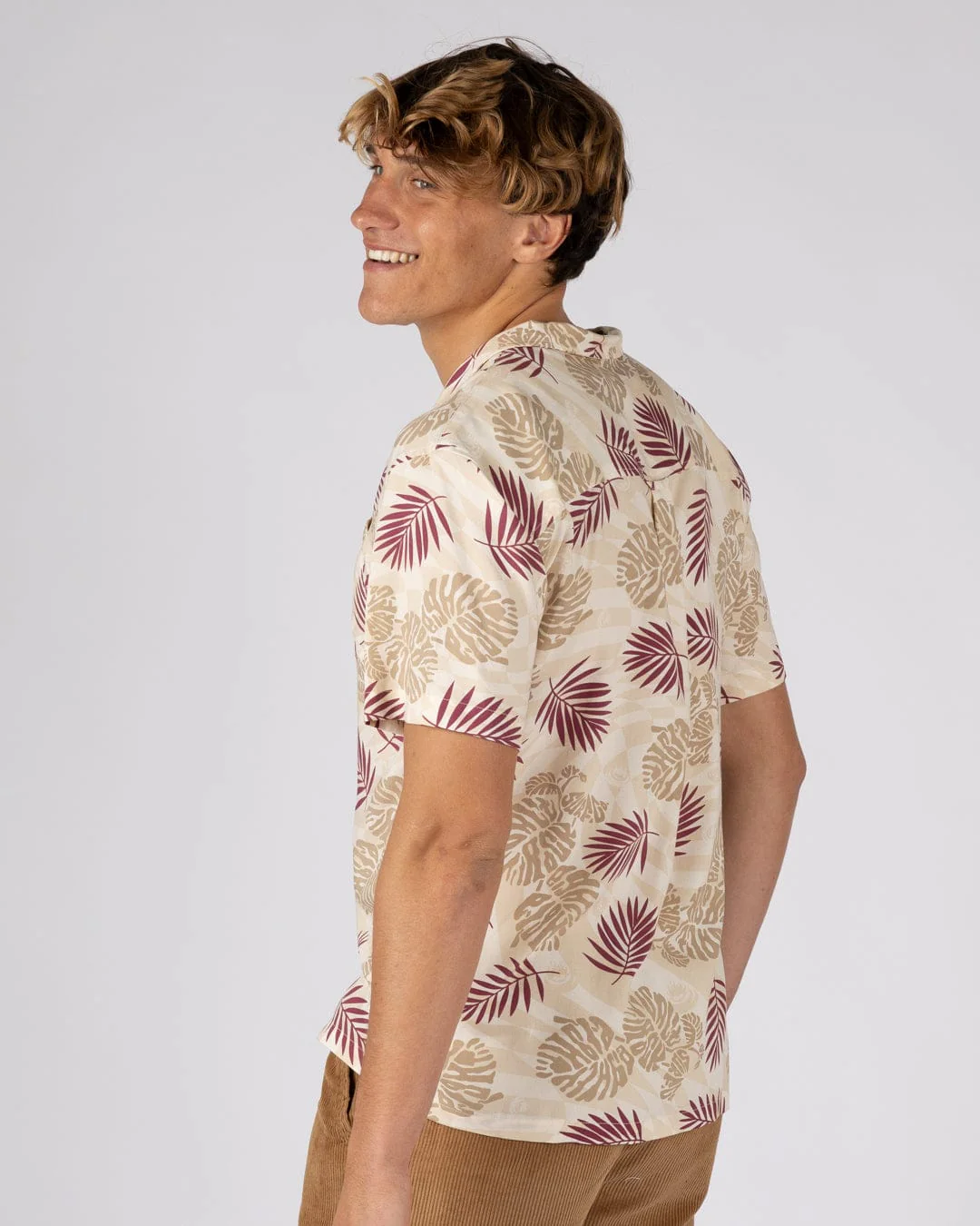 Warp Surf Resort - Mens Oversized Short Sleeve Shirt - Cream - Image 3