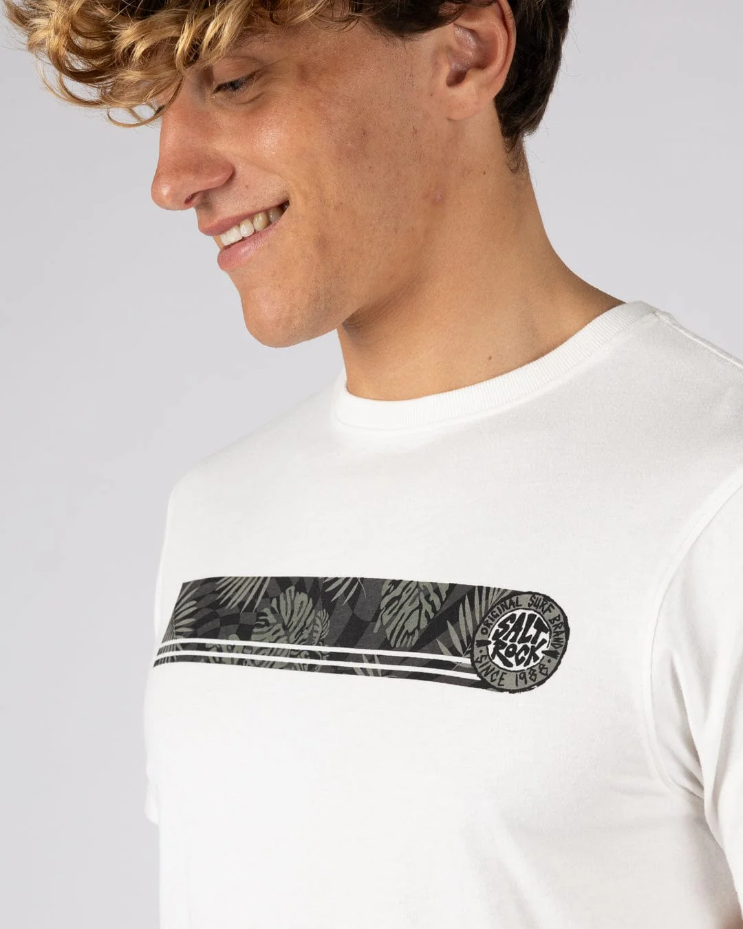 Warp Surf Stripe - Mens Short Sleeve T-Shirt - Cream - Image 4