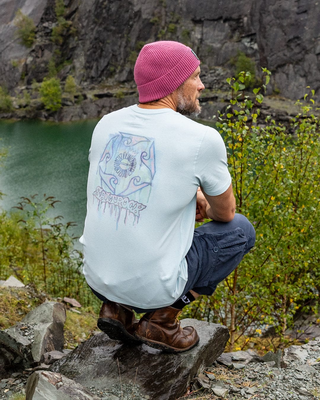 Wave Running - Mens Short Sleeve T-Shirt - Light Blue - Image 2